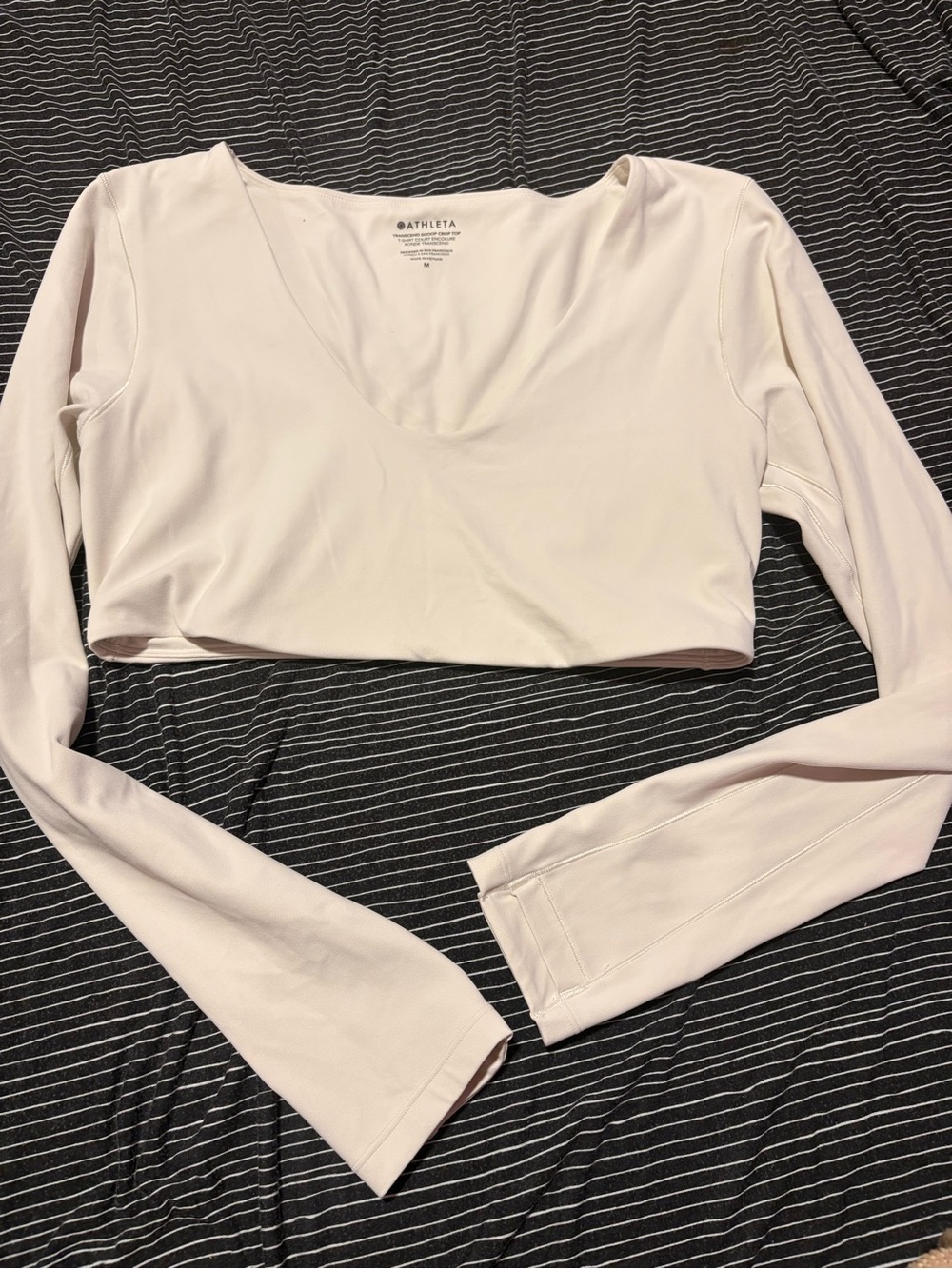 Athleta Pale Blush Long Sleeve Cropped Scoop Top